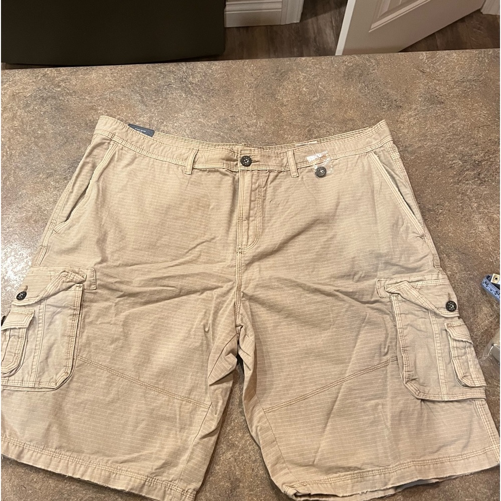 NWT MEN’S ATHLETIC FIT BKE SHORTS SZ 44